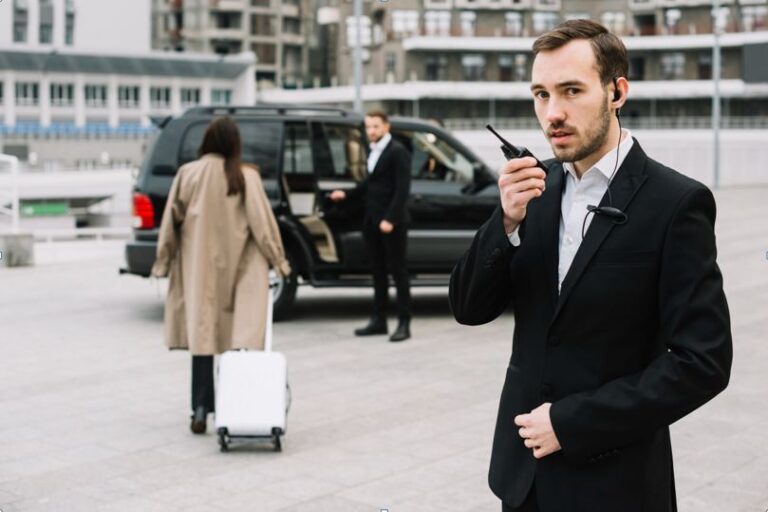 Top 6 Benefits of Hiring a Chauffeur for Airport Transfers in Melbourne Airport Transfers in Melbourne