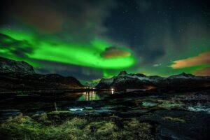 Tips for Planning a Stress-Free Northern Lights Honeymoon